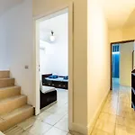 Casa Fokuko شقة